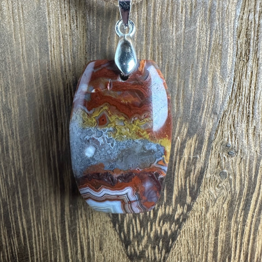 Mexican Crazy Lace Agate Pendant Necklace on Tan Faux Suede - Picture 5 of 9